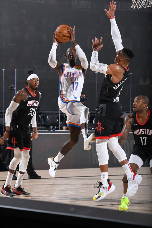 赛场上渐次 赛场上渐次